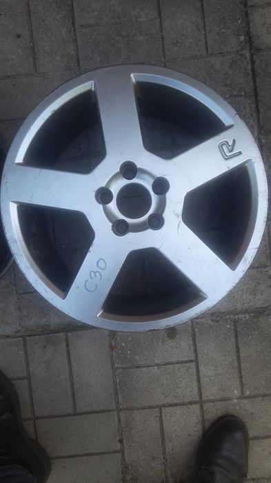 Volvo felgi aluminiowe 17 cali