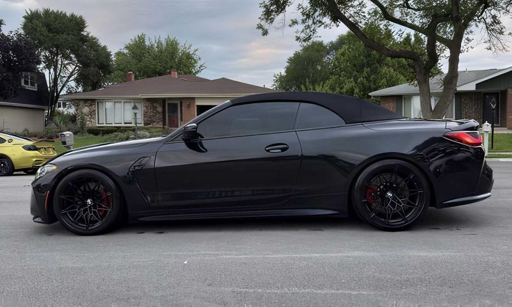 BMW M4      2022