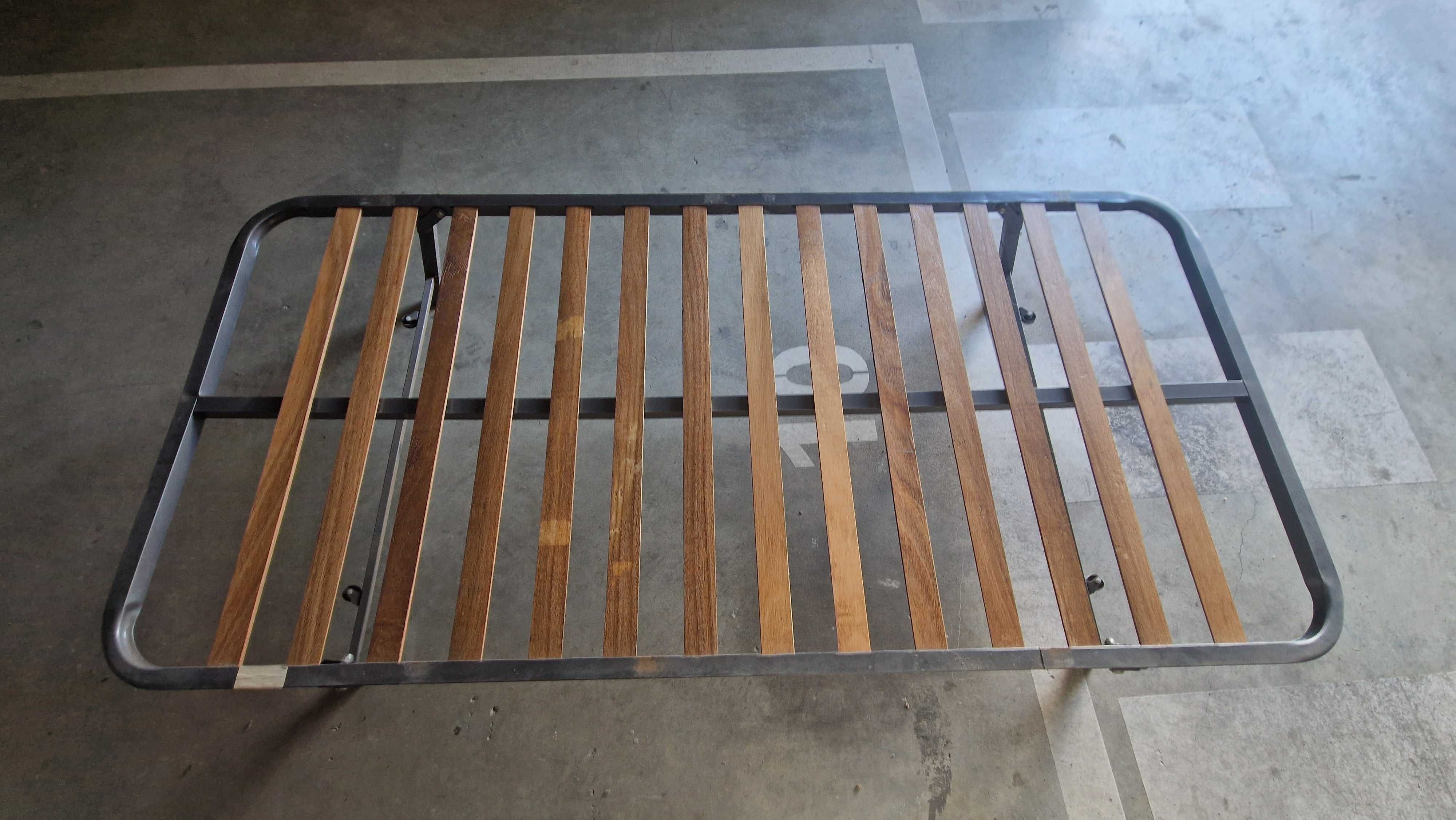 Sommier 190 cm (comprimento) x 90 cm (largura)