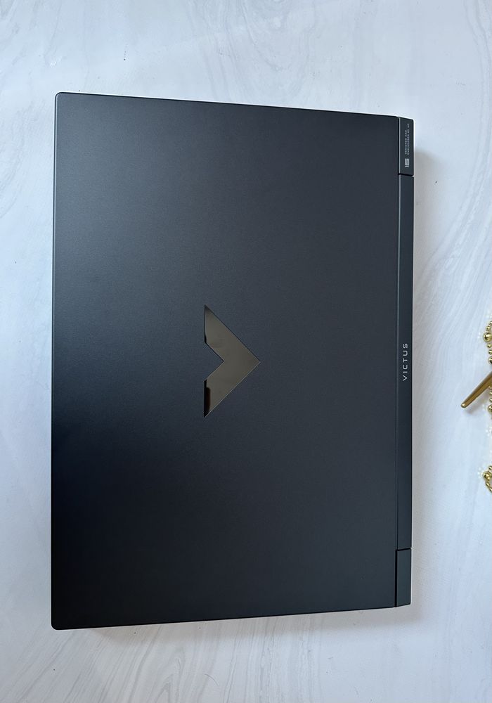 HP Victus 16.1 i7-13700h rtx4070 144hz