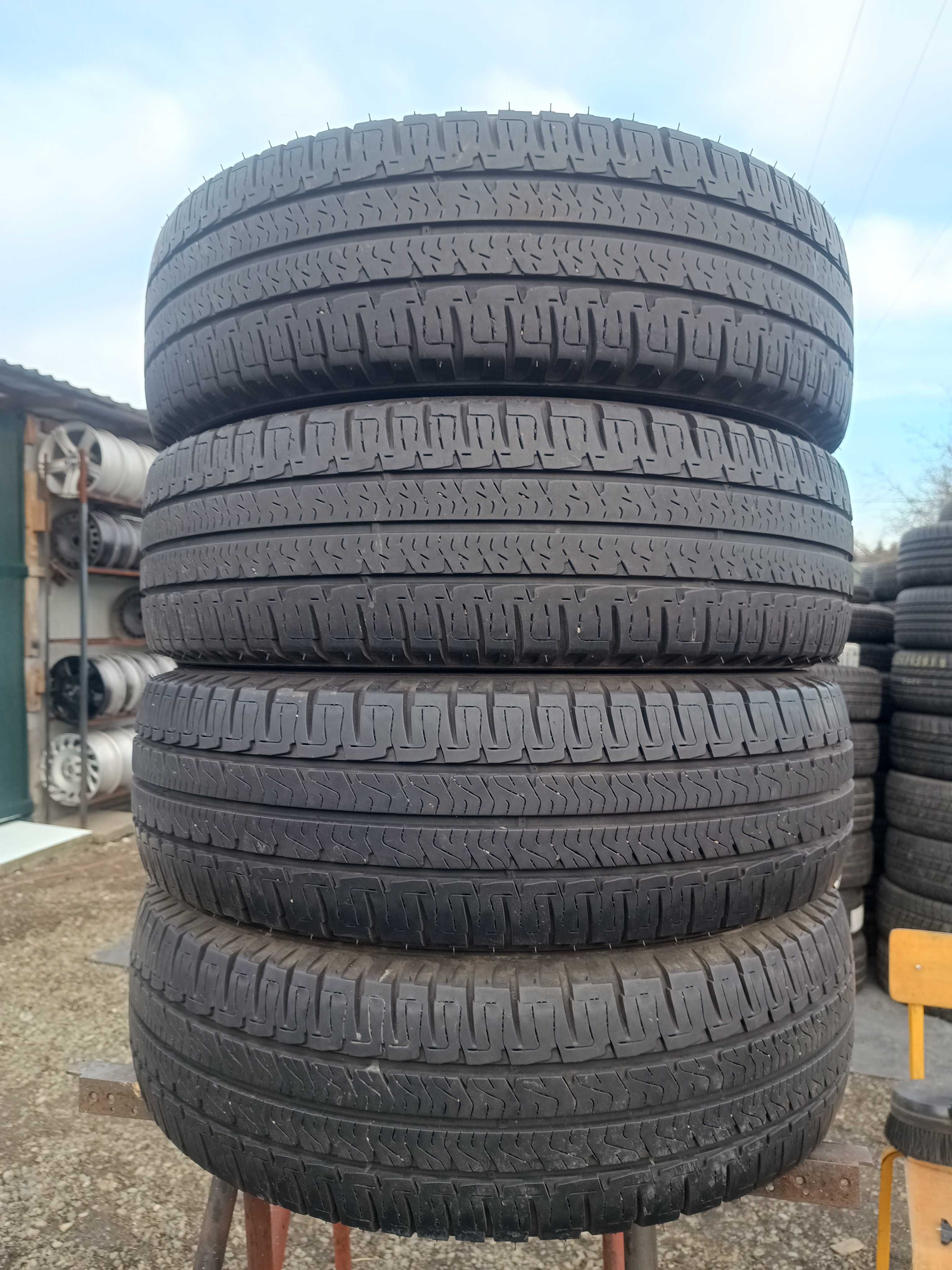 Opony letnie Michelin 225/75R16C