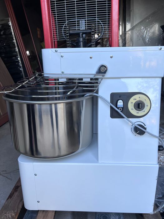 Amassadeira 30 litros velocidade variável