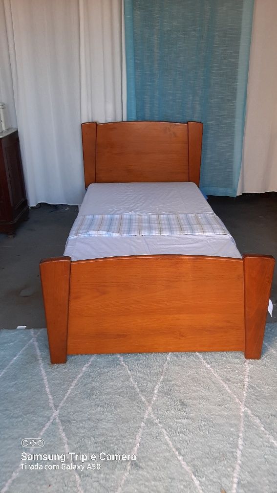 Cama solteira madeira