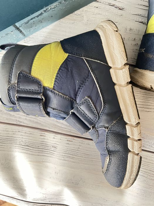 Продам ботинки Geox 33 размер