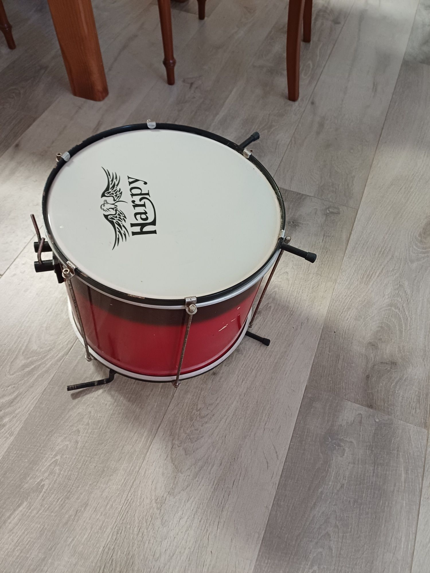 Conjunto de bateria com varios tambores