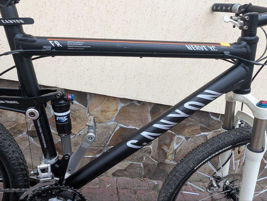 Двохпідвіс CANYON nerve XC