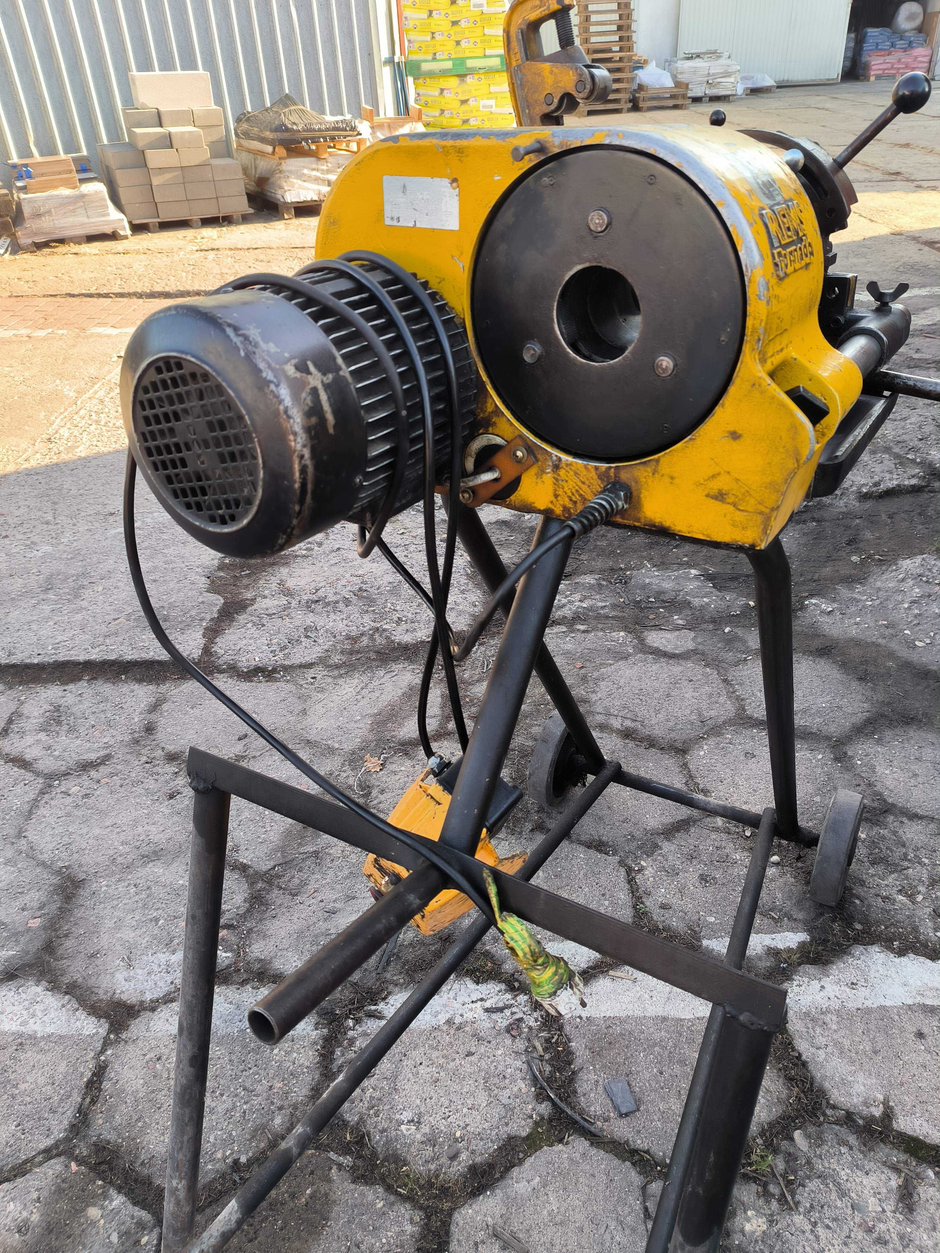 Gwintownica REMS Tornado 3/8" do 2" z kompletem noży Sprawna