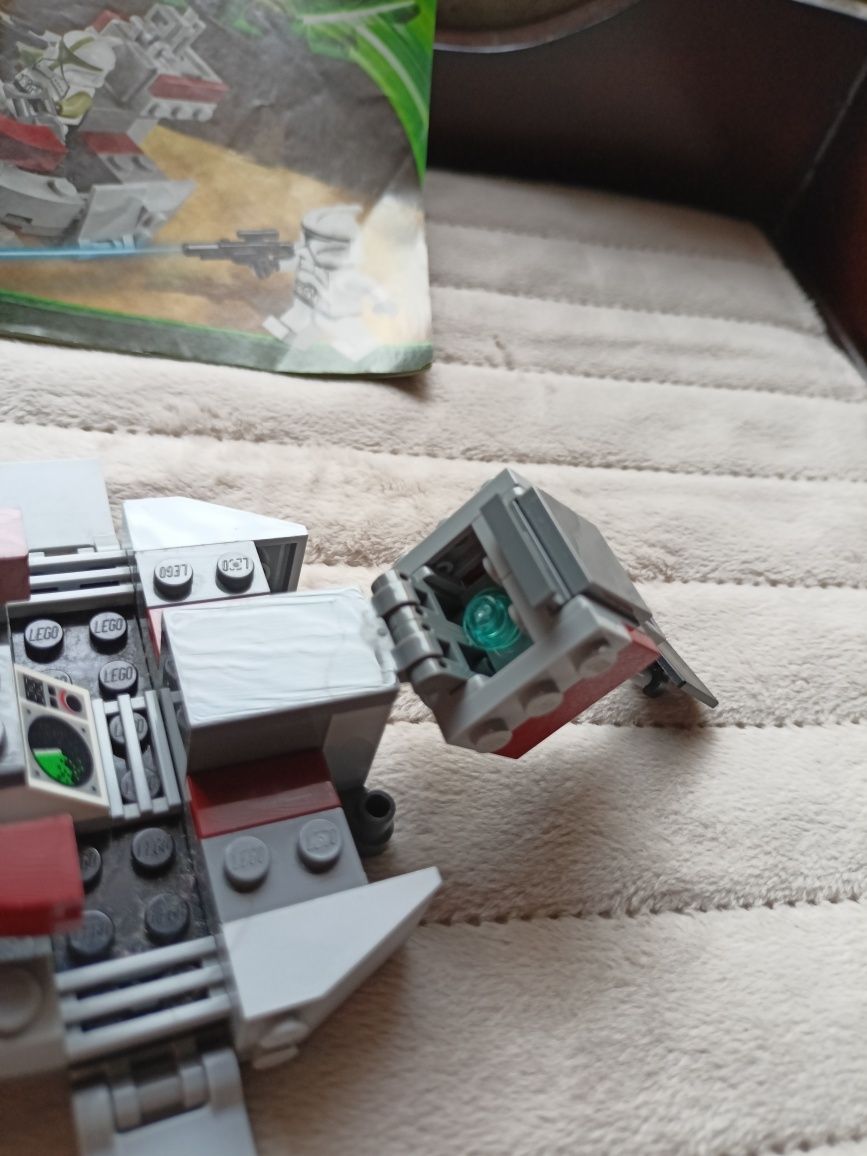 LEGO Star Wars 75000 Clone Troopers vs Droidekas