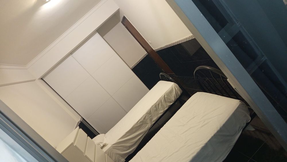 1 Quarto solteiro compartilhado