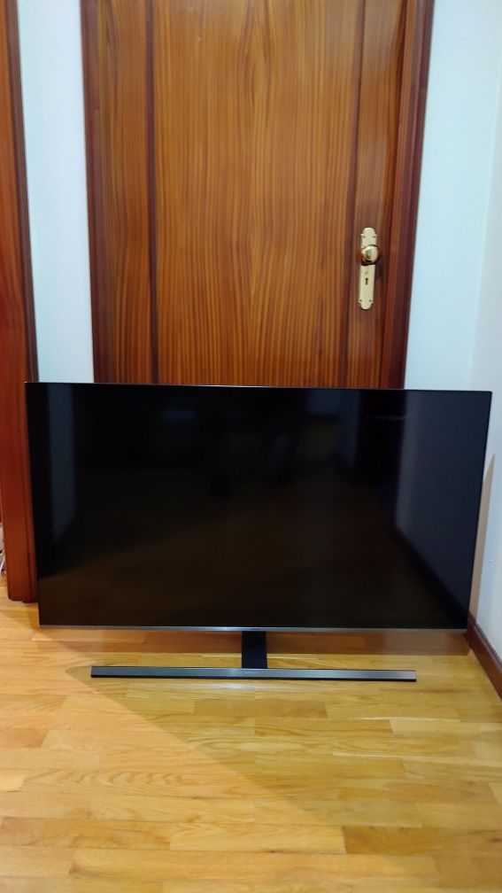 Tudo 300 tv's 2 teves em excelente estado
