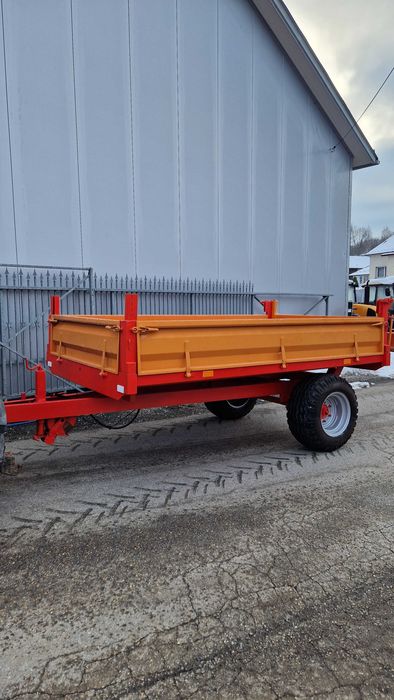 Przyczepa z kiprem Peecon