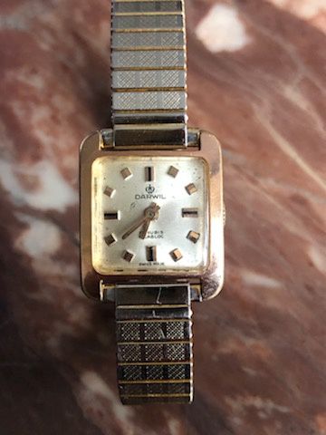 Zabytkowy zegarek damski marki Darwil Swiss Made Vintage
