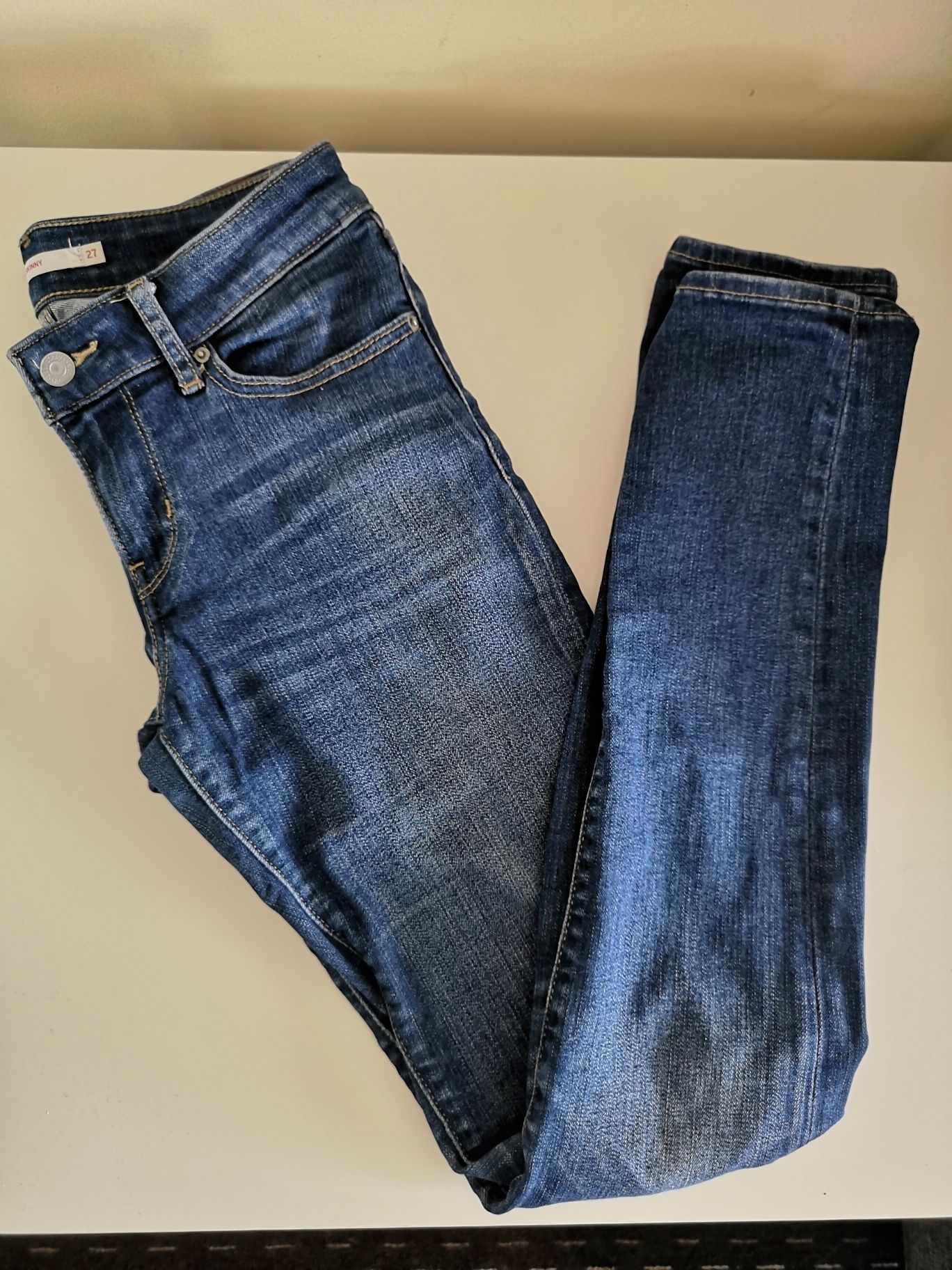 Jeansy Levi's 711 W27L34 skinny