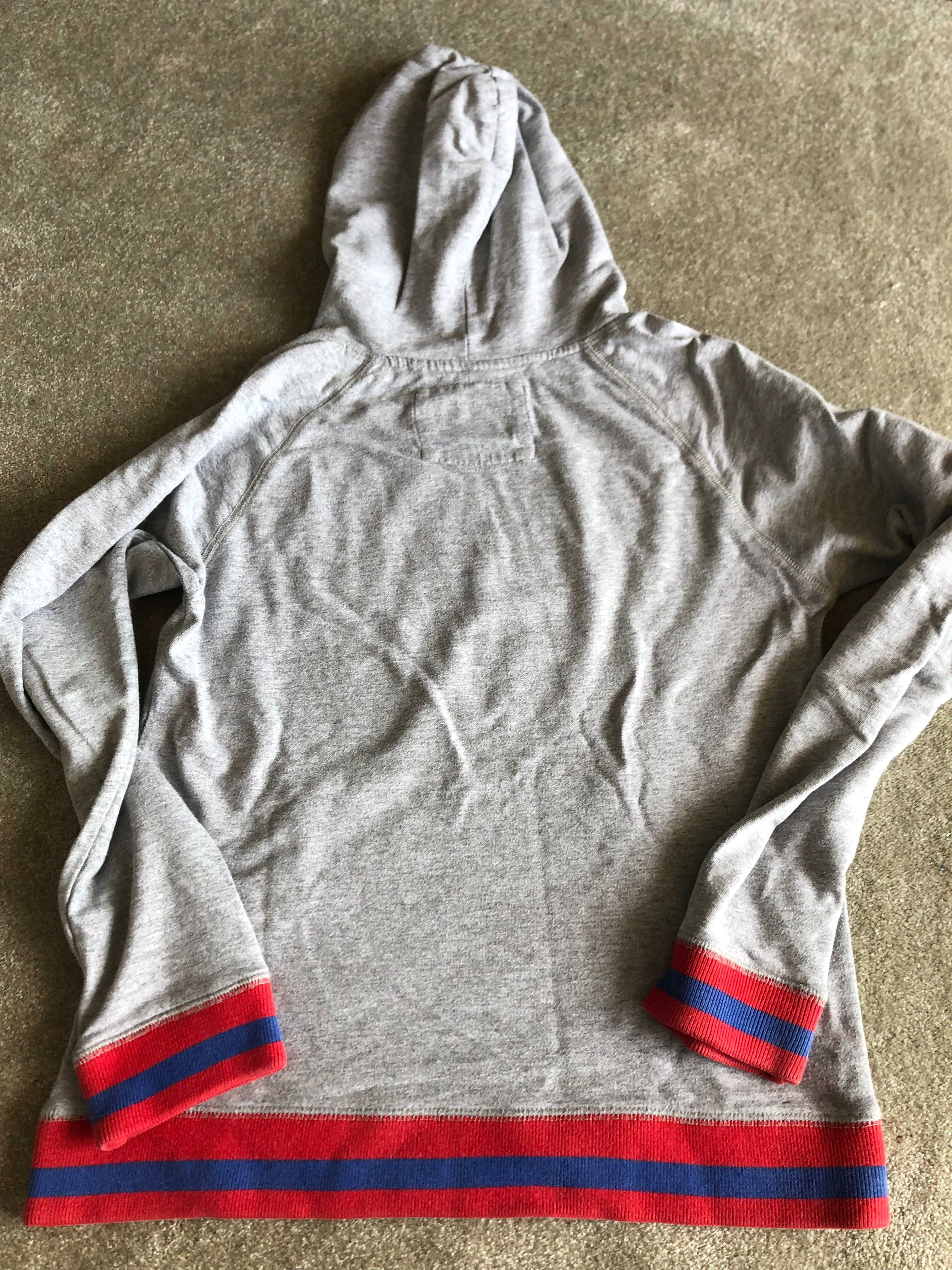 Sweatshirt cinza e encarnada Lanidor