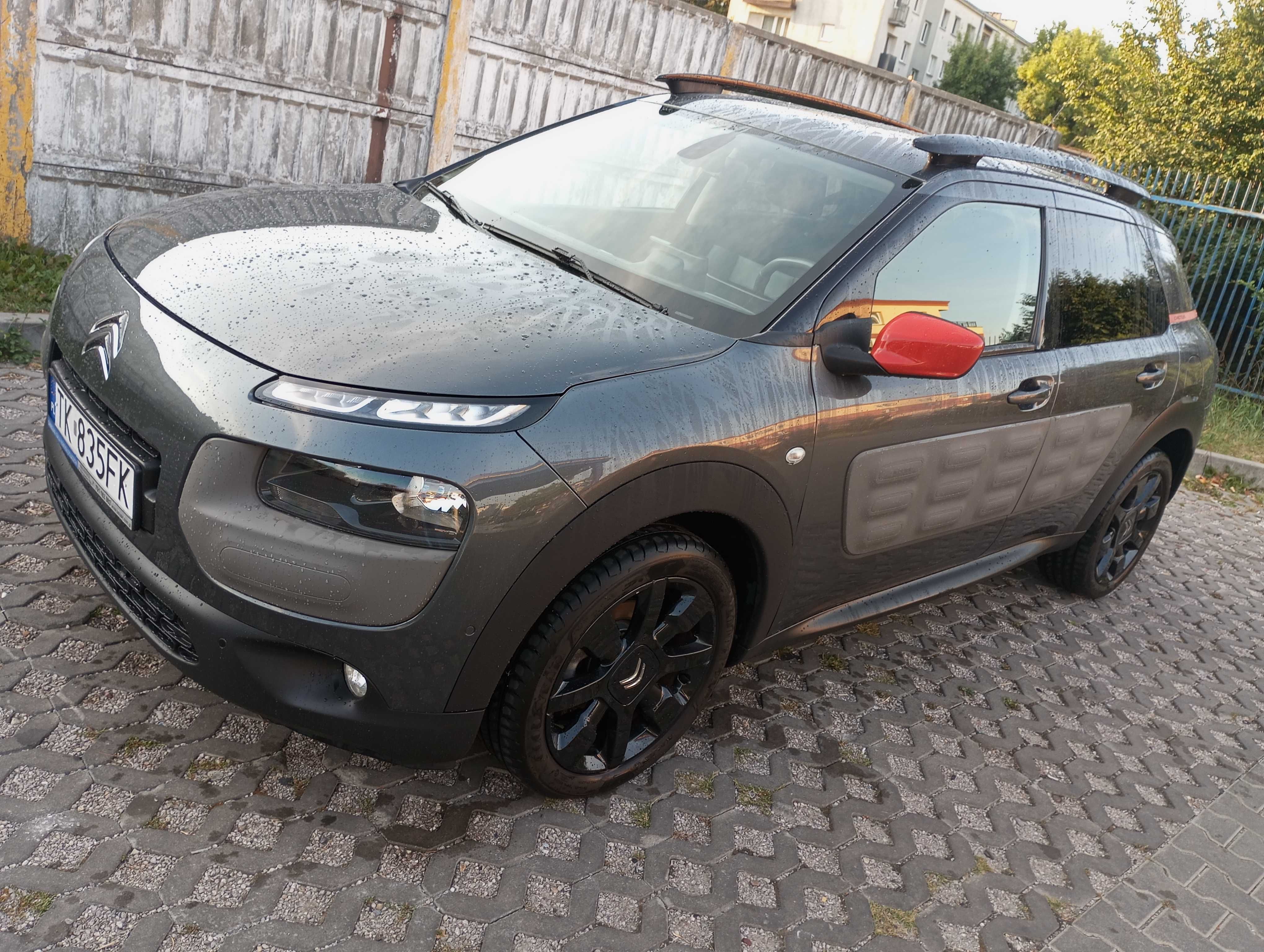 Citroen C4 - Cactus 1,2 benzyna