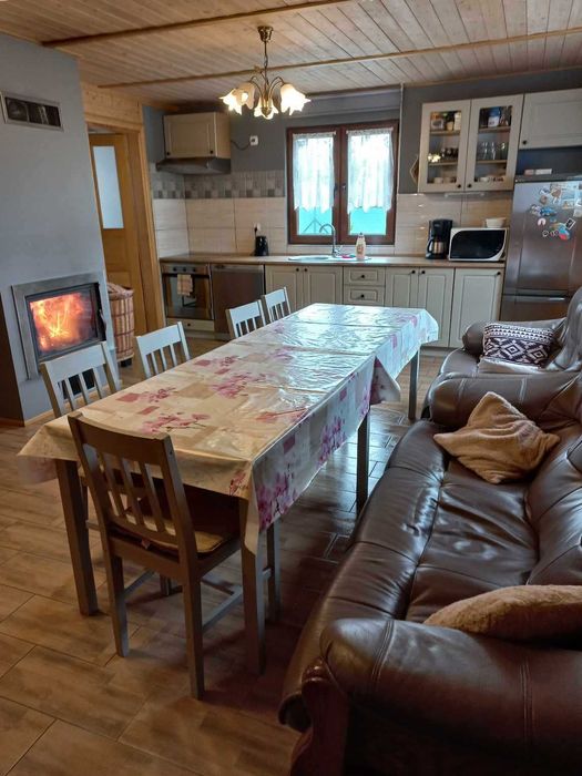 SYLWESTER -Domki letniskowe z kominkiem, jacuzzi i sauną.