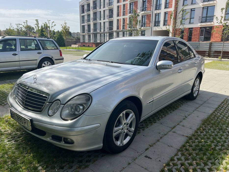 Mercedes Benz W211 E200K