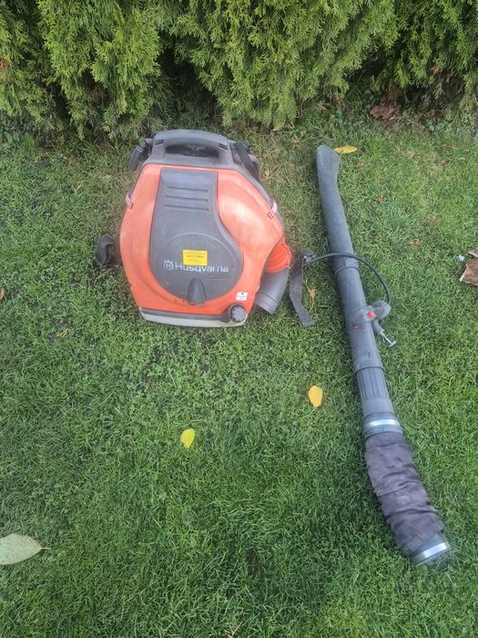 Садова дуйка Husqvarna