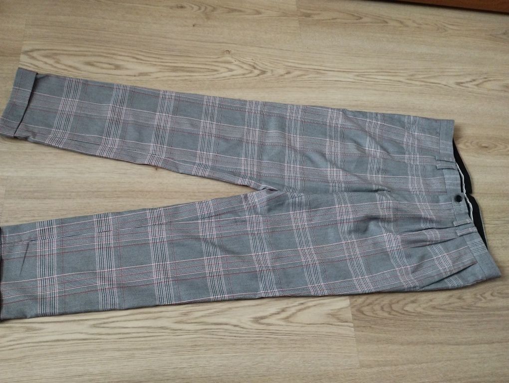 Spodnie Reserved rozmiar 48