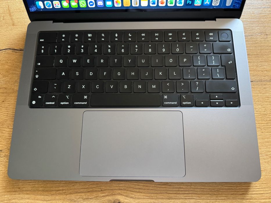 MacBook Pro 14" M2 Pro (12 rdzeni CPU, 19 rdzeni GPU), 16GB, 1TB