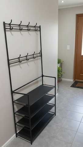 Стійка-вішалка з гачками для одягу та 4 полиці для взуття металева