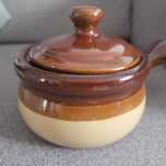 Pojemnik kuchenny kamionkowy glazurowany, ceramiczny z rączką