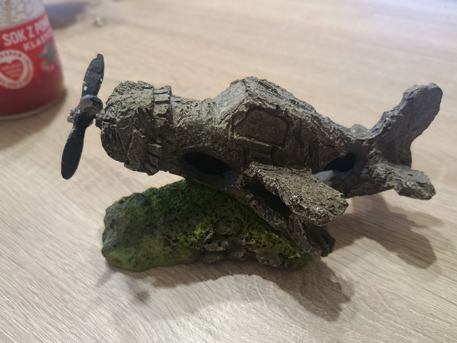 Ozdoba wrak samolotu oraz zamek do akwarium