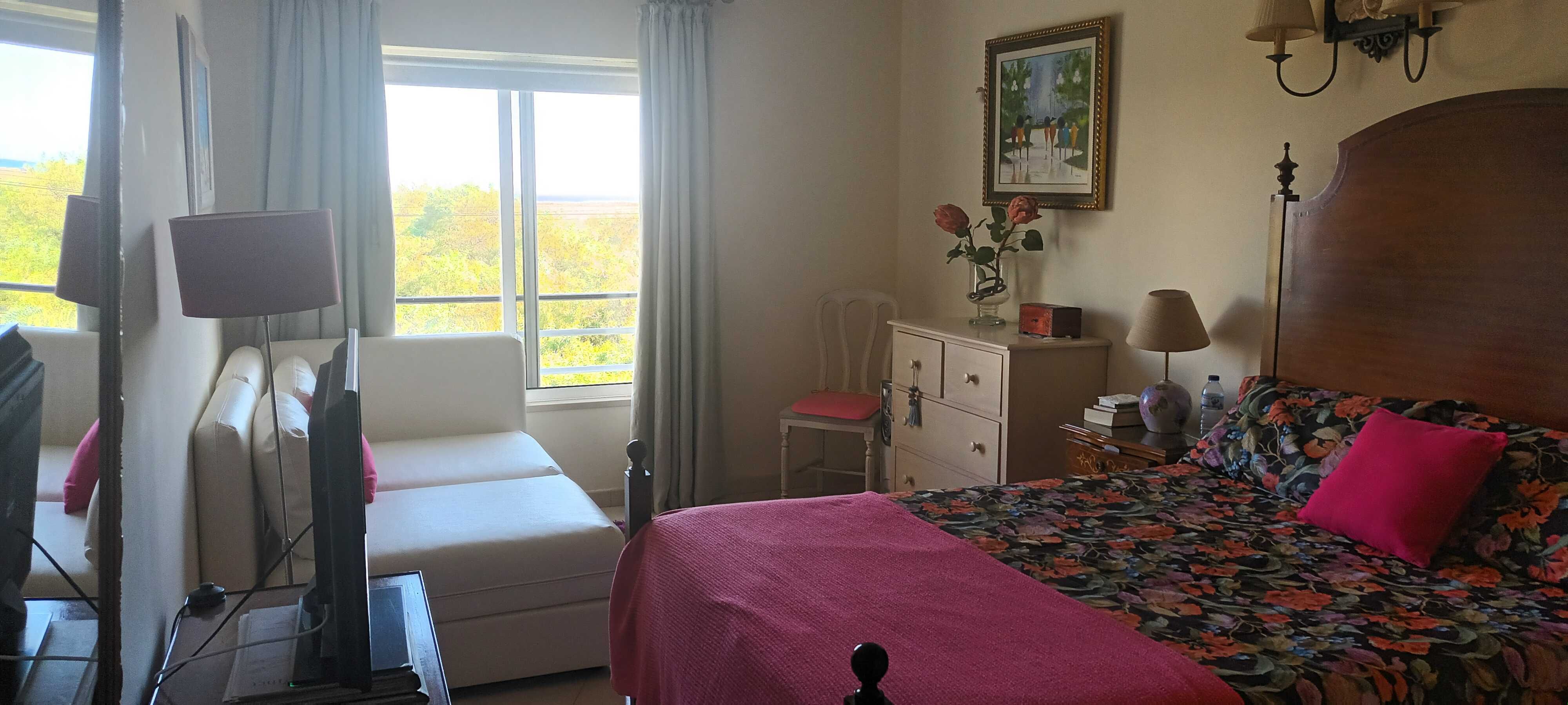 Alvor, T1, To, com piscinas e jardim, a partir de 30 Agosto.