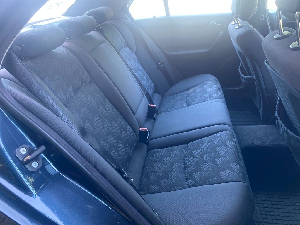 Mercedes Benz c220 cdi automático