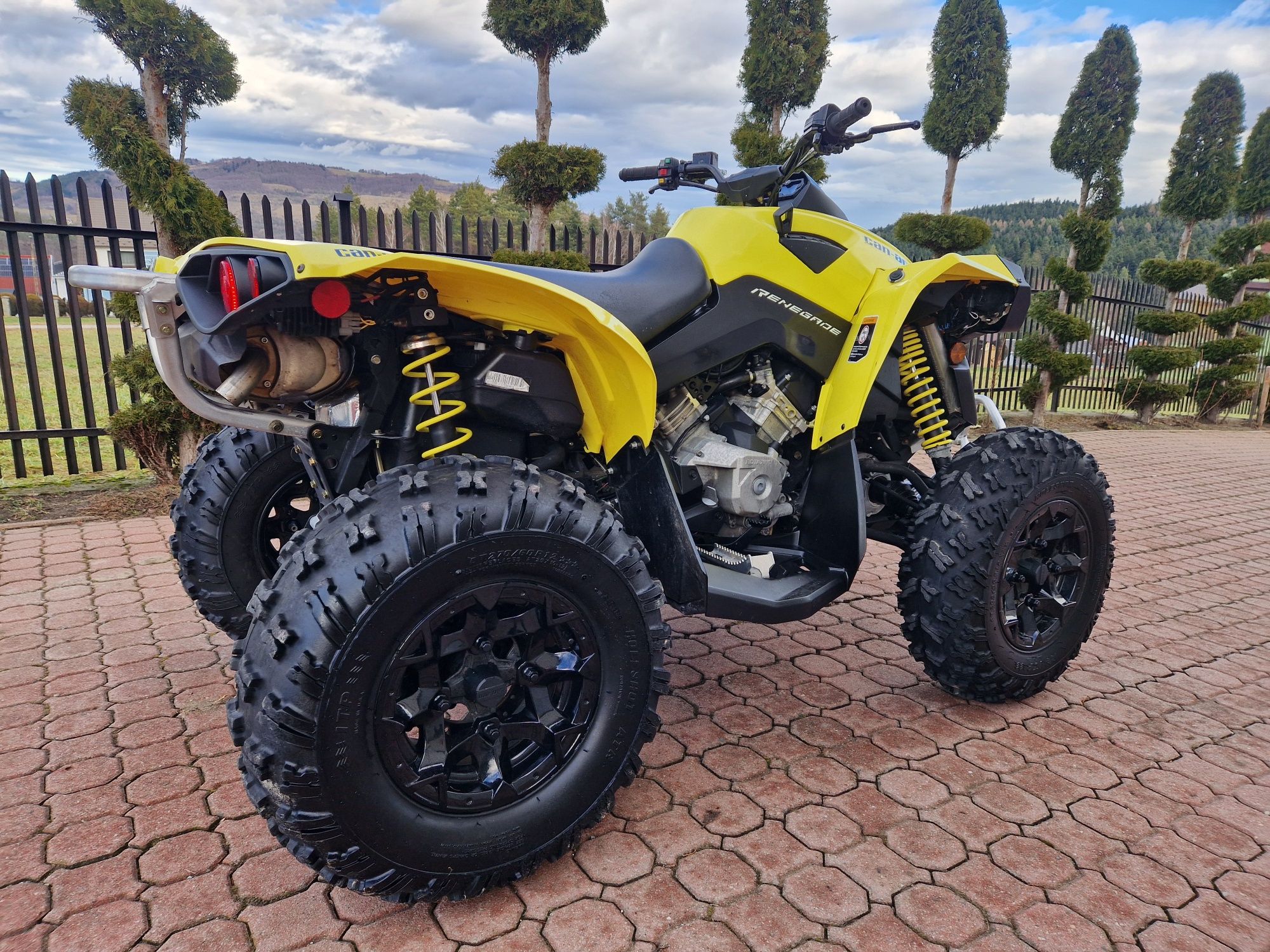 Can am Renegade outlander 570,650,  jak NOWY, znikomy przebieg,