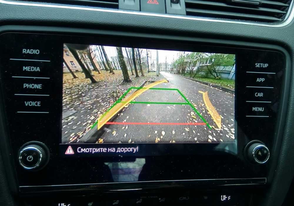Камера заднего вида  VW MQB Tiguan MK2 / Jetta MK7 / Skoda Octavia A7