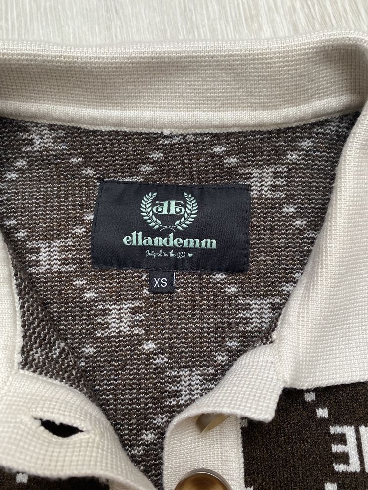 Sweterek EllandEmm 34/36 XS z kołnierzykiem monogram