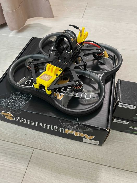FPV дрон Darwin CineApe35 з 2 акумуляторами