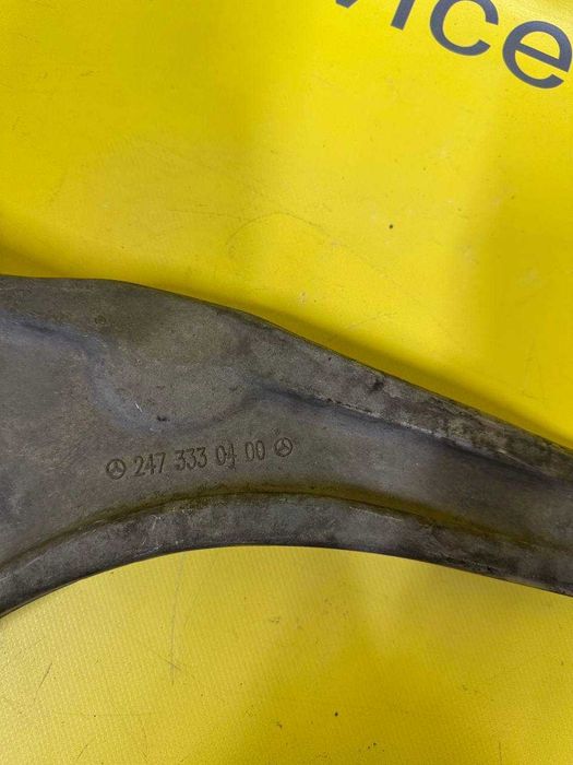 Mercedes Benz 2022 GLA 35 Передній правий нижній ричаг A2473308401