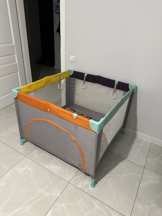 Продам Манеж дитячий