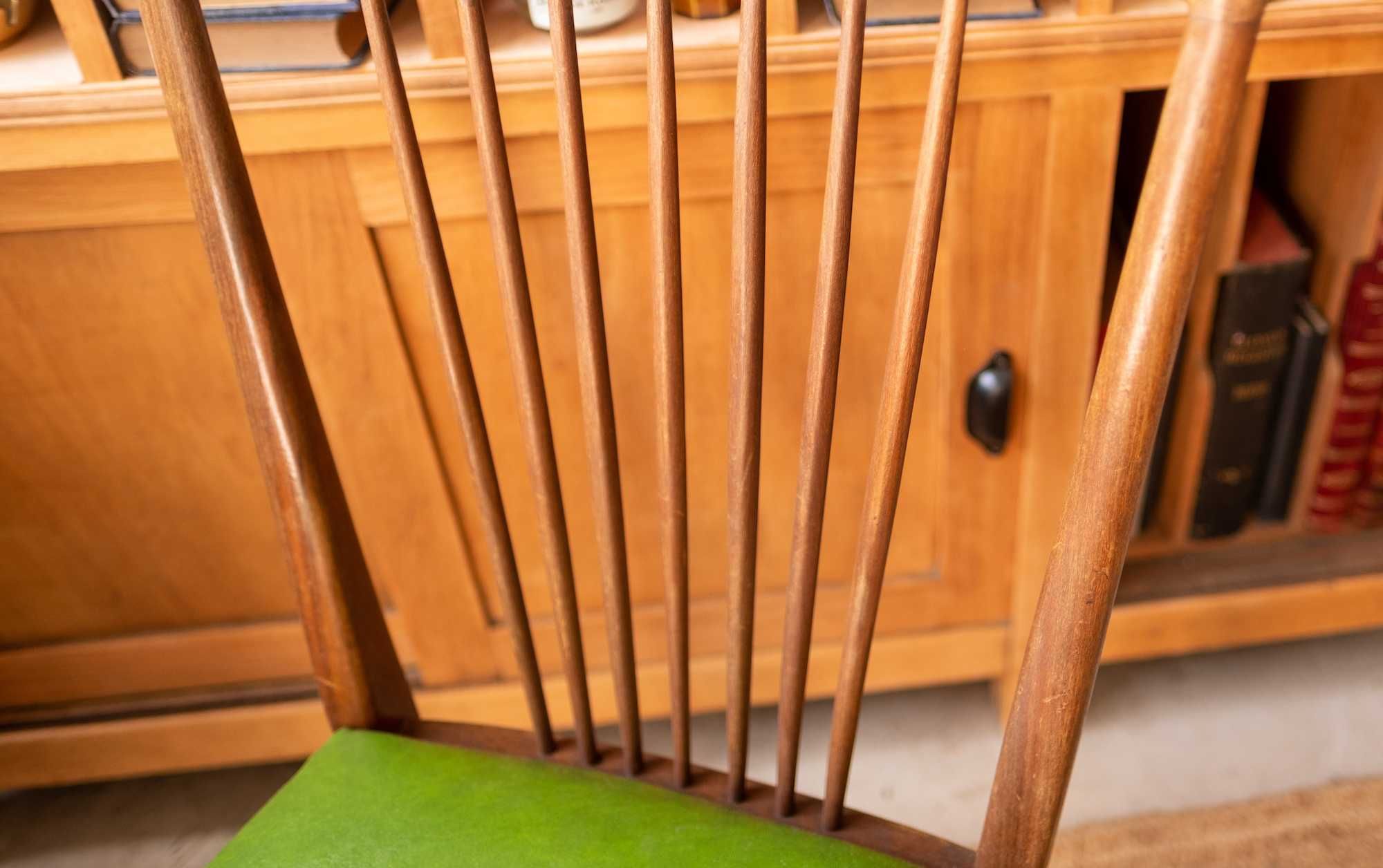 Cadeira Vintage em madeira de Sucupira e napa verde