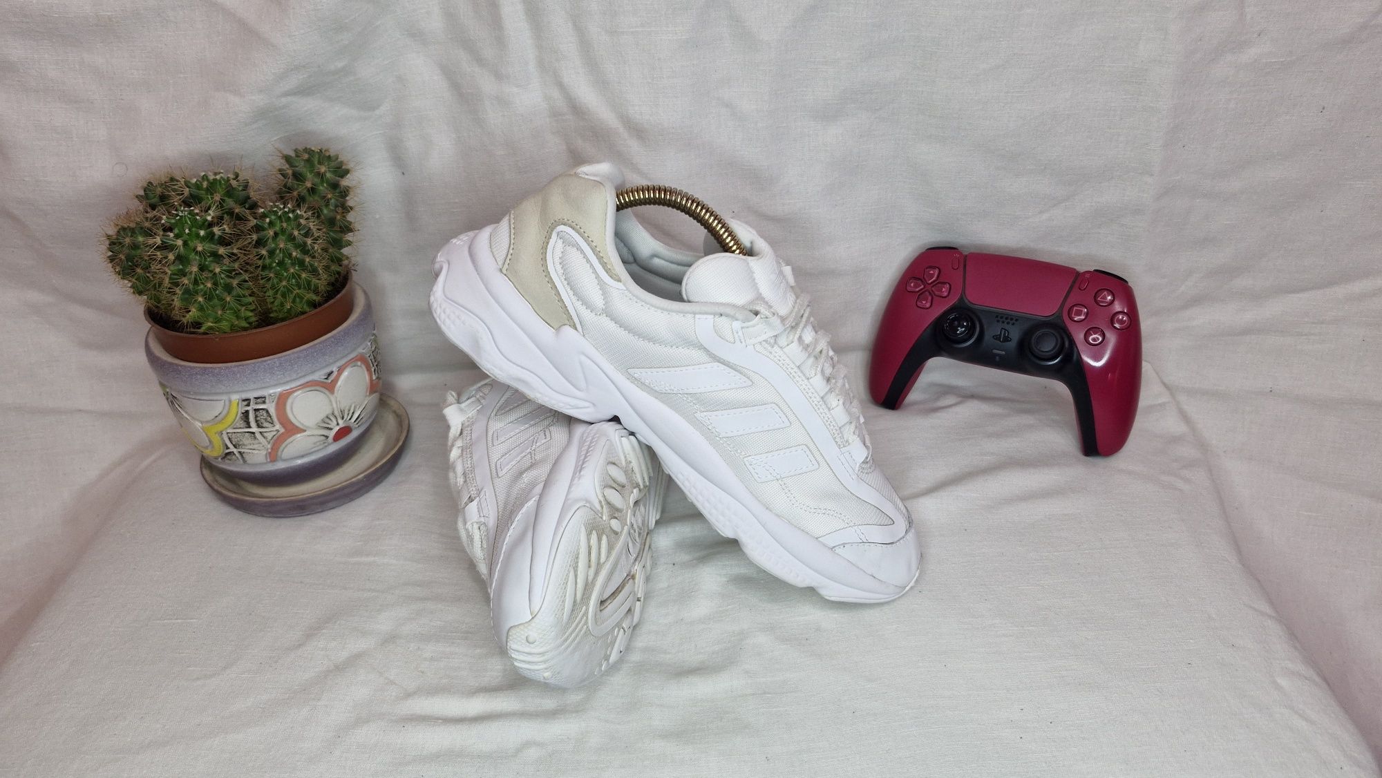 Кросівки Adidas Ozweego.Розмір 39
