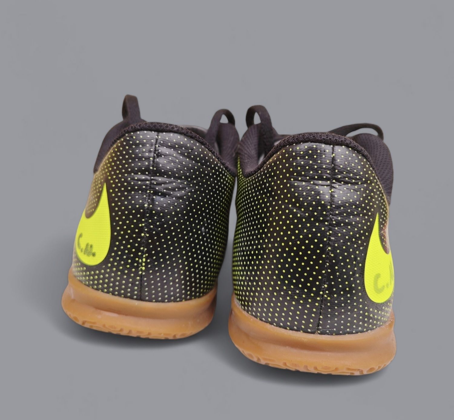 Nike Bravata halówki rozm.37,5