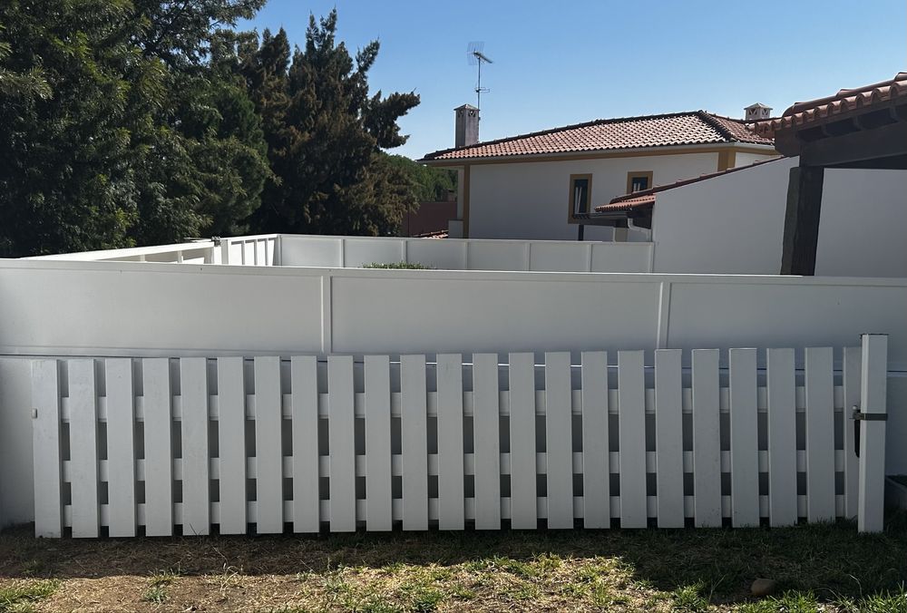 Portão PVC (reforçado com ferro) – 385 largura x83cm altura