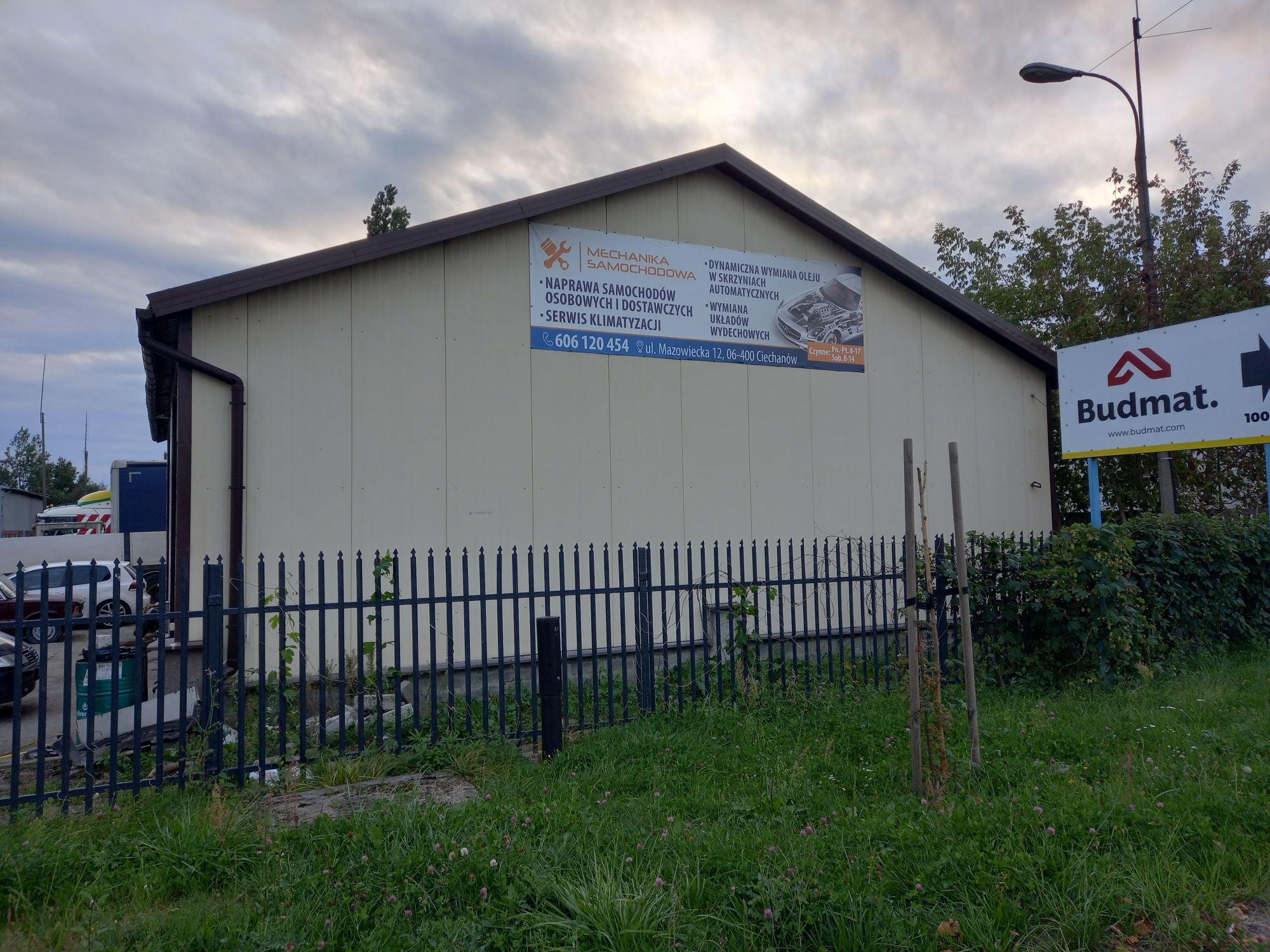 Wynajmę lokal użytkowy 140m2 ul.Mazowiecka 12
