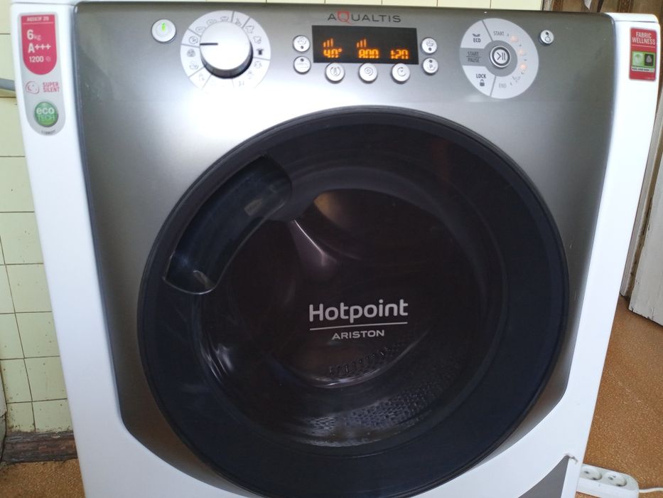 Ariston  hotpoint aqualtis