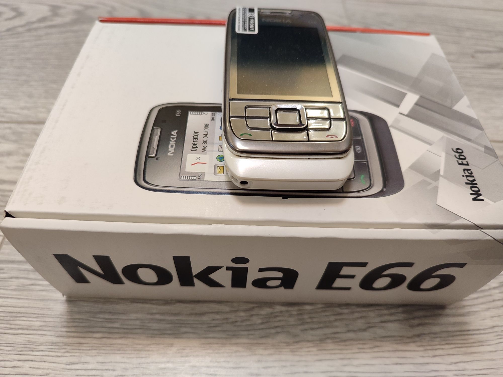 Мобільний телефон Nokia E66 Silver Оригінал