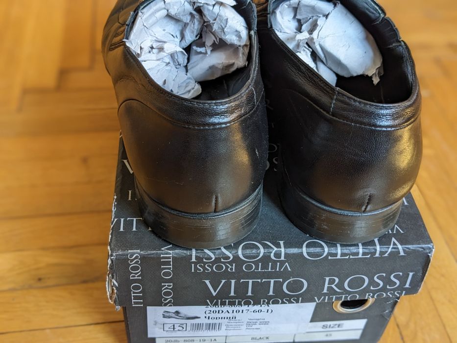 Нові , чоловічі. Натуральна шкіра.