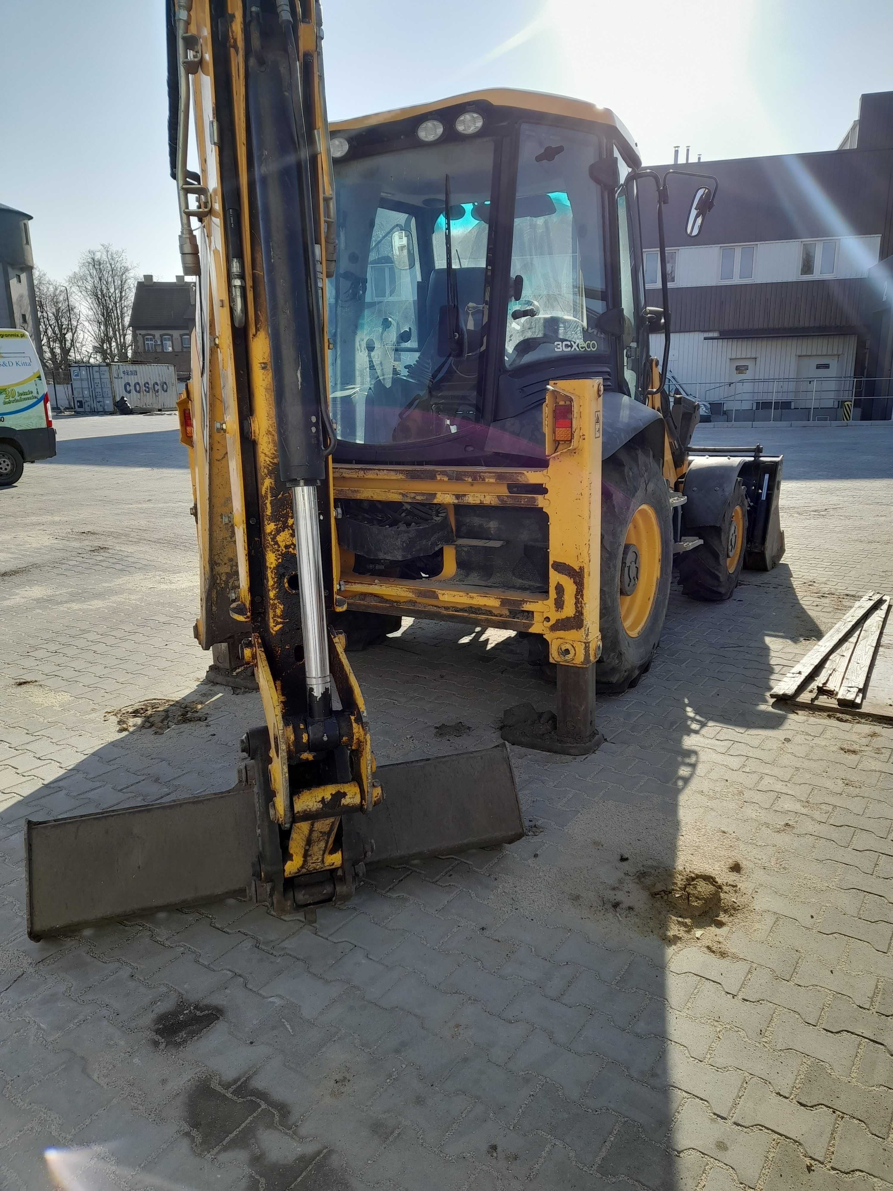 Koparko-ładowarka JCB 3CX