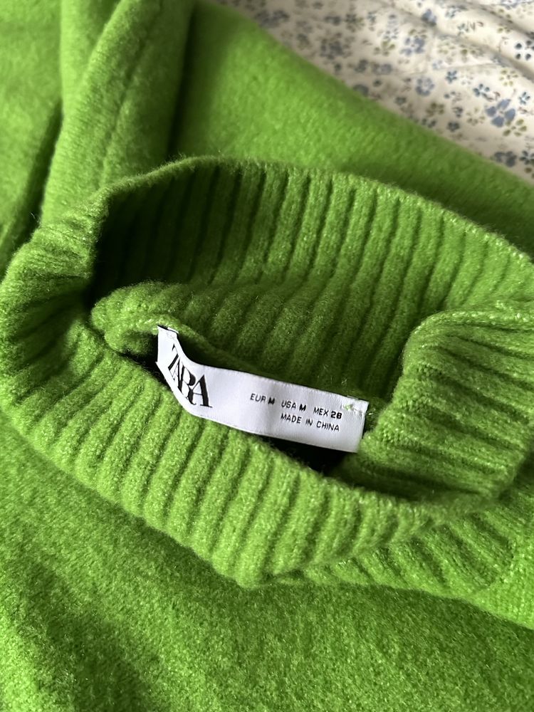Зелений светр Zara