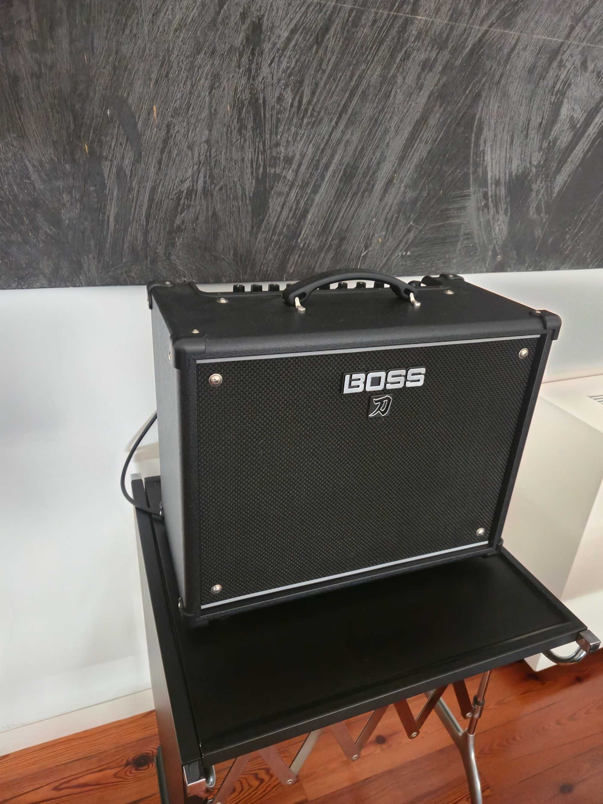 Amplificador Boss Katana 50 Gen 3 como novo!
