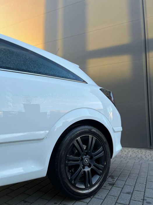 Astra H GTC 1.6 16V/LPG/bi-xenon/czujniki/COSMO !!!