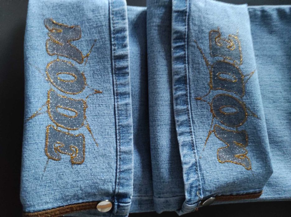 Spodnie jeansowe Capri z paskiem, rozmiar 31