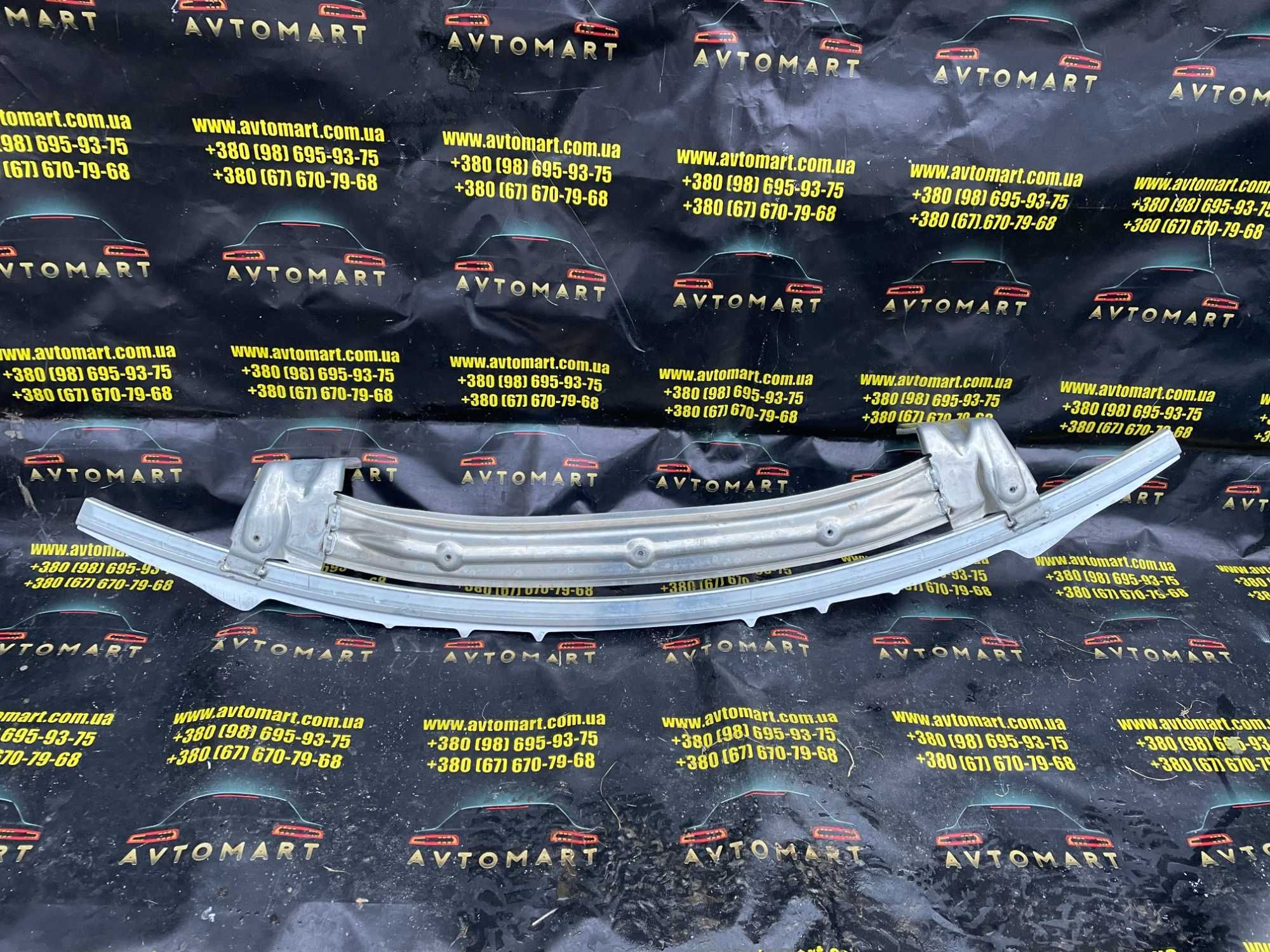 Підсилювач переднього бампера нижній Tesla S Plaid 2021р- 1683760-00-A