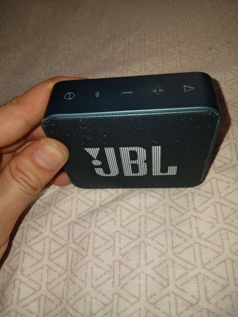 Coluna JBL pequena